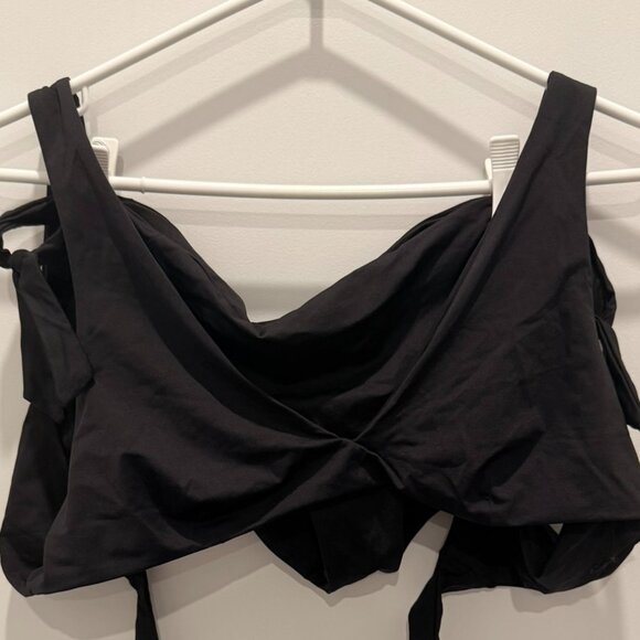 Volcom | GUC | 2 piece swim suit | Black | size XL (??) - Picture 1 of 3